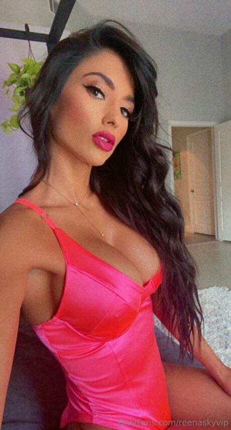 Reenaskyfree セックススター 写真