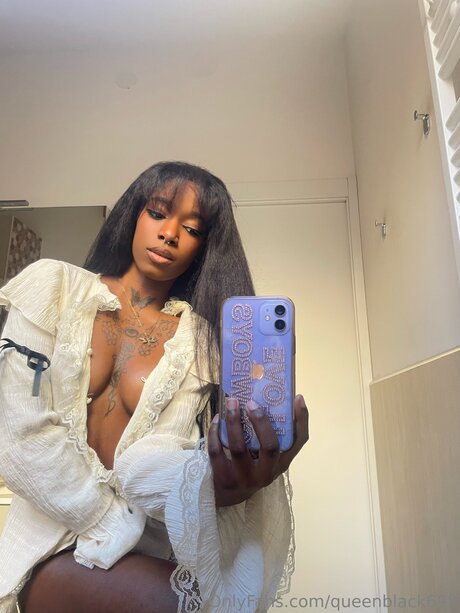 Queenblack699 無料女優 画像