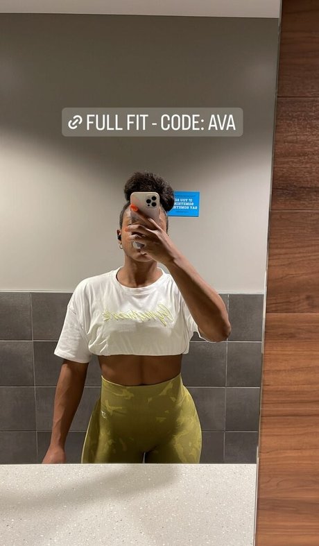 aaaaayevuh ポルノスター 独占 画像