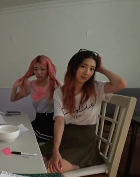 Fuslie ホットスター 写真