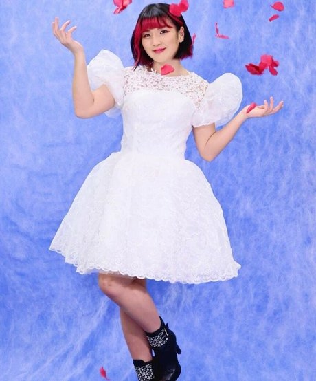 Hikaru Shida プロフィール写真