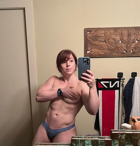 kitty bit games 裸モデル 画像