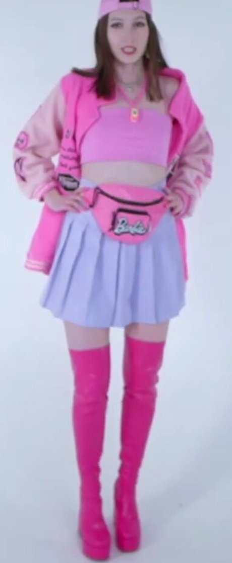 Aloona Larionova アートモデル 画像