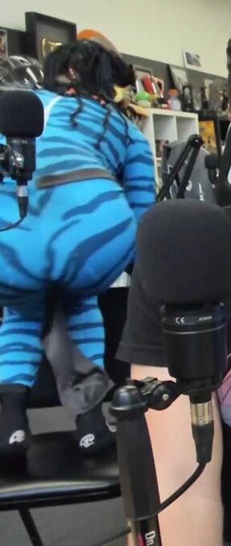 Elyse Willems 無料のポルノスター アーカイブ