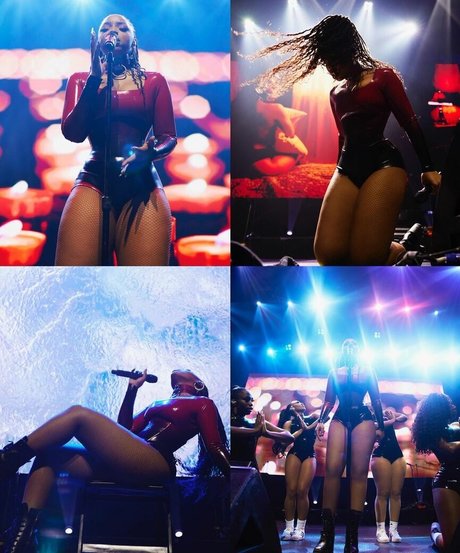 成熟した足オンリーファンズ 美しい裸 写真