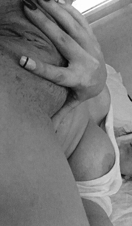 バニープリンセスオンリーファンズ えろ ギャラリー