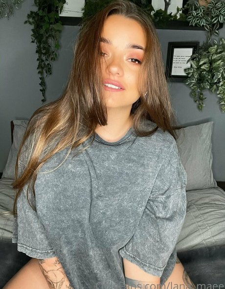 アジアン潮吹き オンリーファンズ ポルノ 写真