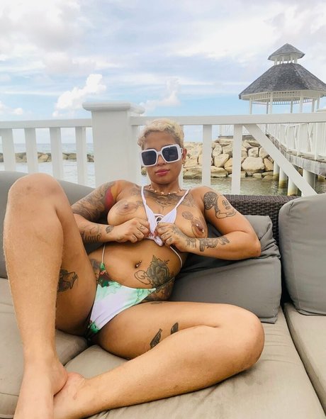 miachava セクシーなスター 画像