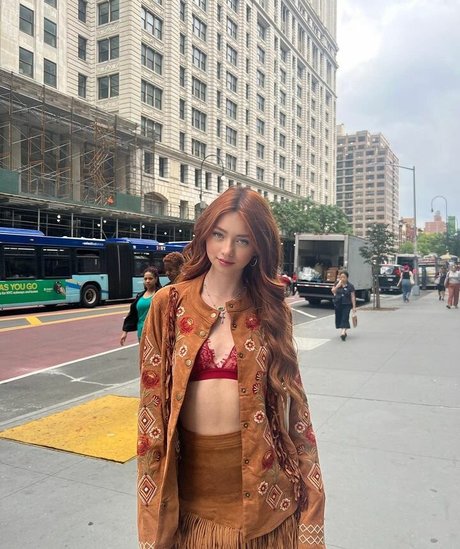 巨大ディルドオンリーファンズ 無料アダルト 画像