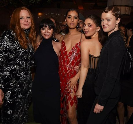 asmrマッサージオンリーファンズ ホット裸 写真