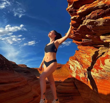 毛深いアジア人オンリーファンズ エロ ギャラリー