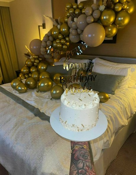 オンリーファンズの動画 無料エロ 写真