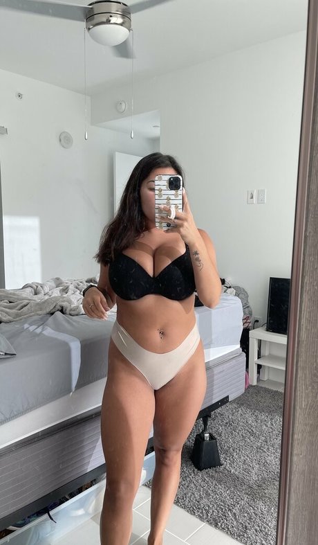 nobettertits セクシーなポルノスター 写真