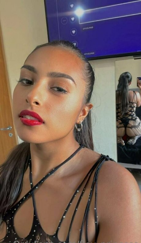 ビキニプリンセスオンリーファンズ 無料ポルノ 画像