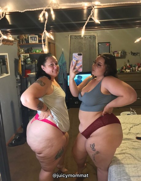 JuicymommaT 完璧なスター 写真