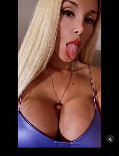 Aniita Muhlemann エロティックなスター ギャラリー