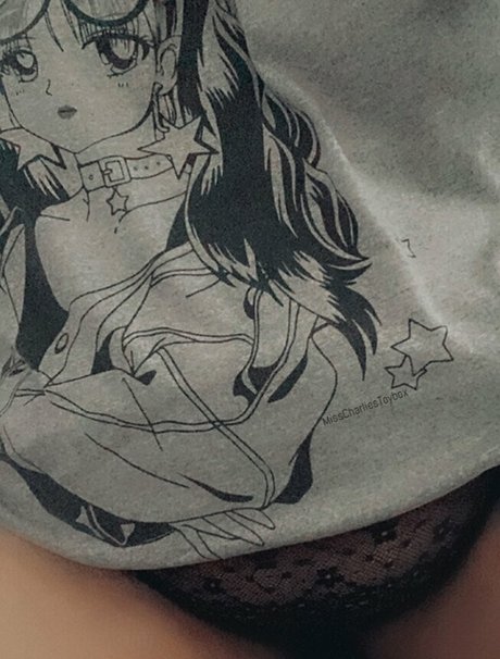 misscharliestoybox ホットなポルノスター 画像