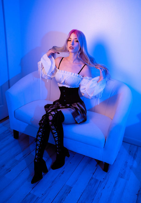 アニメガールズオンリーファン ポルノ 写真