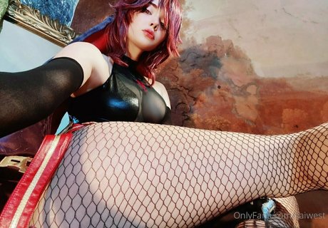 肉厚熟女オンリーファンズ 無料裸 写真