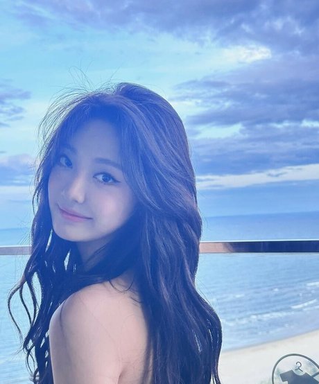 エモな痴女オンリーファンズ 無料ポルノ 写真