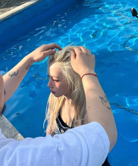 パイズリ オンリーファンズ アートポルノ 写真