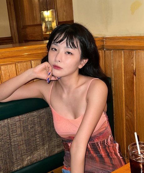 イギリスのおばあちゃんオンリーファンズ ホットセックス 画像