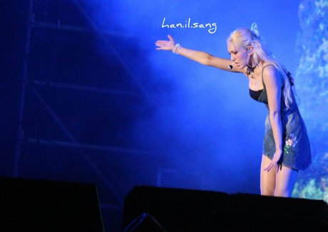 巨乳熟女オンリーファンズ ホットヌード 写真