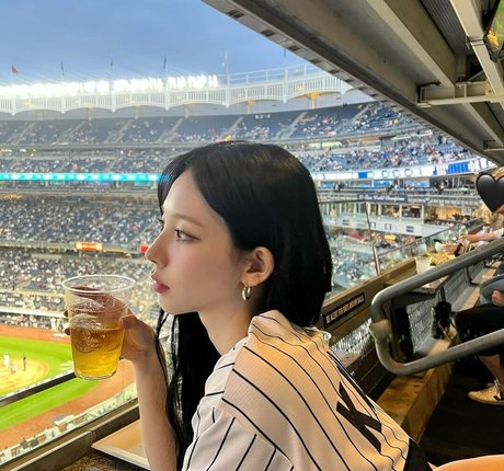 WomenK pop xxx女優 写真