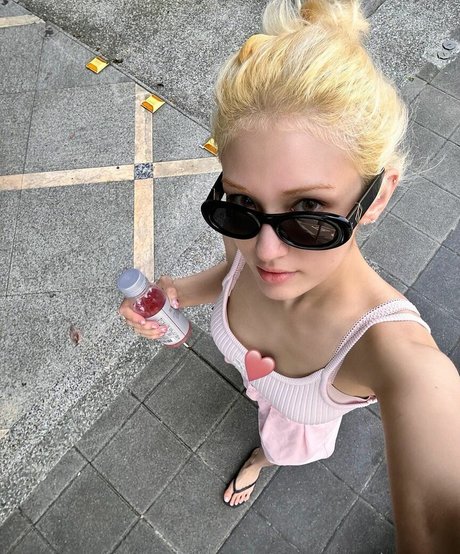 ジムのインフルエンサーオンリーファンズ アートxxx 写真