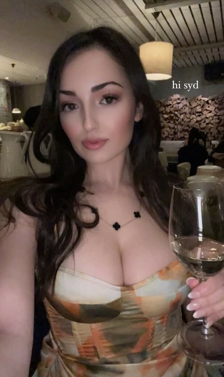 Sonia Ferraro セクシーなポルノスター 画像