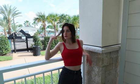 角質の女の子オンリーファンズ 美しいヌード ギャラリー