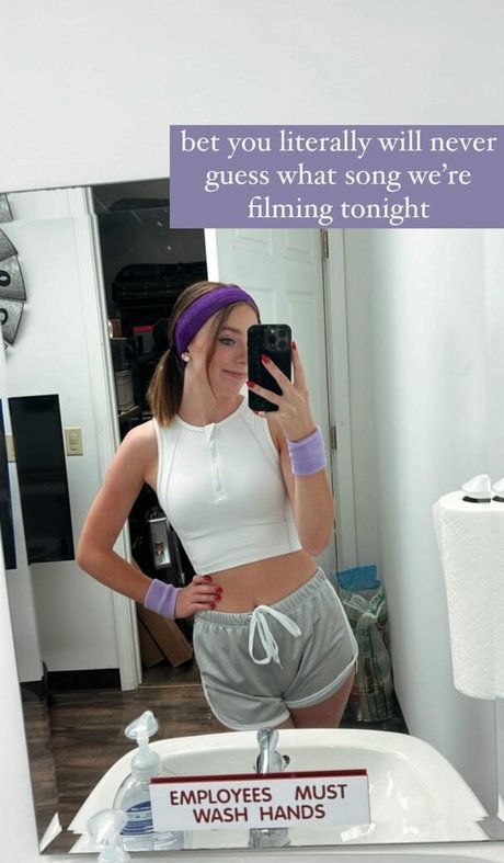 デカ尻ティーンオンリーファンズ アートポルノ 画像