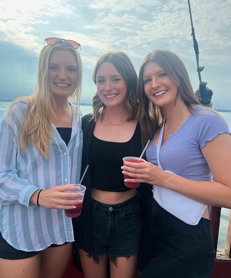 ポルノオンリーファンズ ヌード ギャラリー