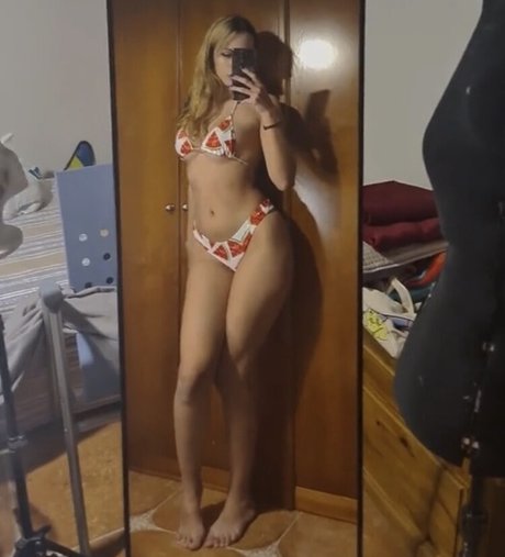 Katekey Cosplay 裸の女優 写真