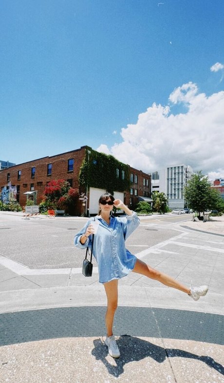 黒檀の熟女オンリーファンズ ポルノグラフィック 画像