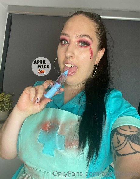 aprilfoxxxx 裸のポルノスター 写真