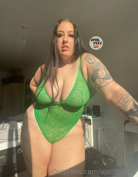 aprilfoxxxx 独占ポルノスター 画像