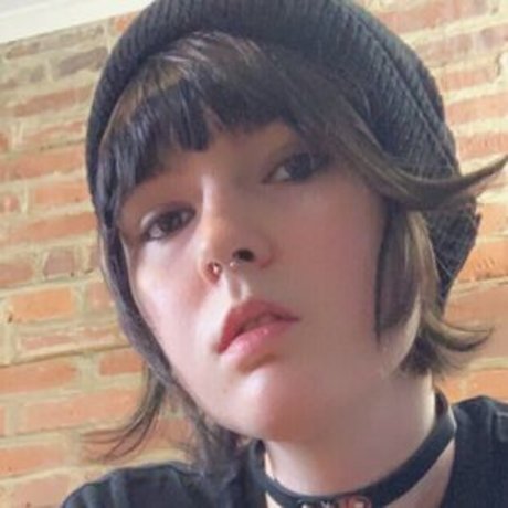 Lain Arbor セクシーモデル 写真