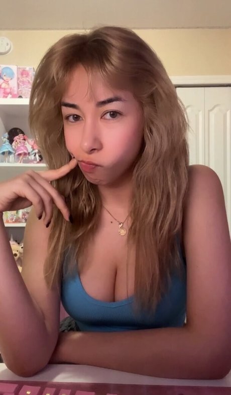 Rina Magi トップモデル 画像