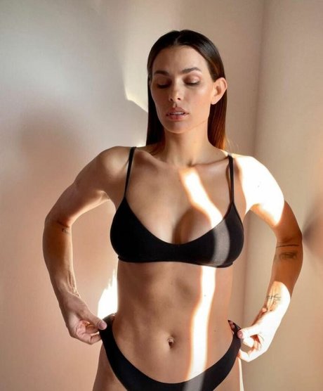 Dayane Mello ポルノスター ホット 写真