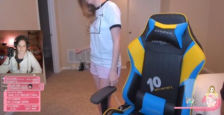 カムフィートオンリーファンズ セクシー 画像