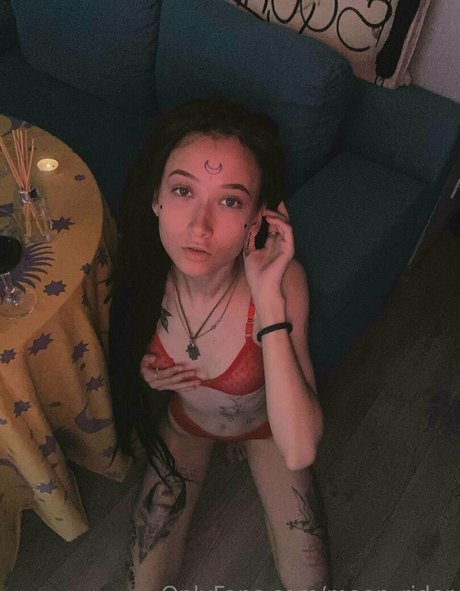 巨乳で痩せているオンリーファンズ 美しいxxx 写真