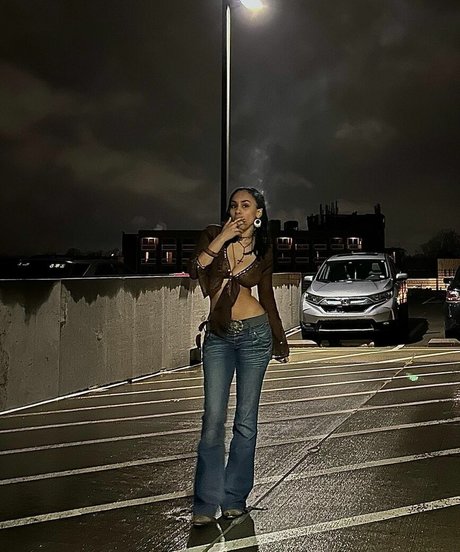 フェイシャルオンリーファンズ アダルト無料 写真