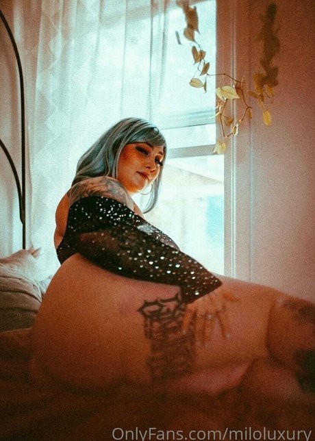 bbwgoddessmilo かわいいスター 写真