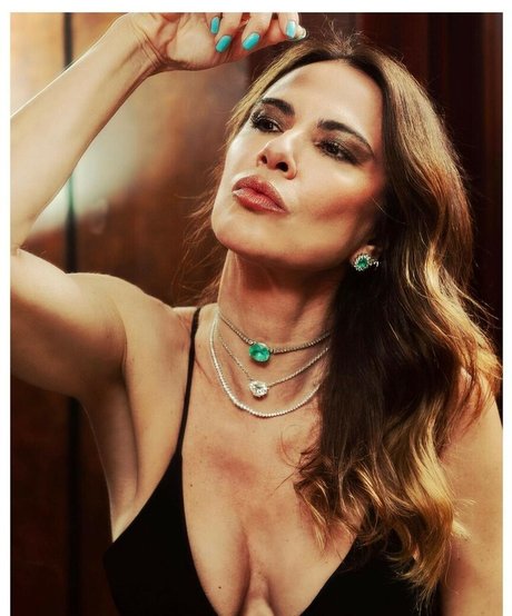 老母オンリーファン ヌード 画像