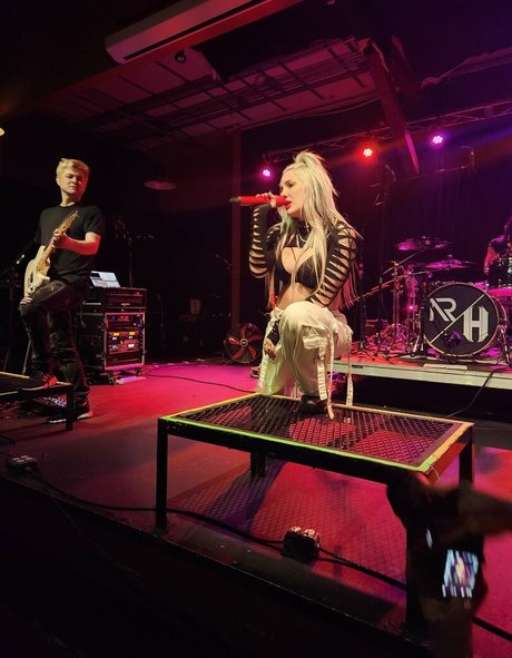 ブルネットのPOV オンリーファンズ トップ 写真