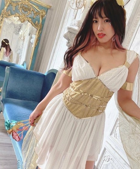 Mina Shirakawa モデル 画像