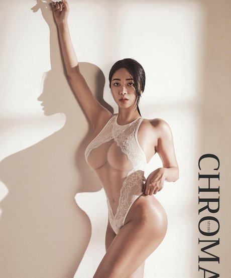 ティーンフィンガリングオンリーファンズ 無料セクシー ギャラリー