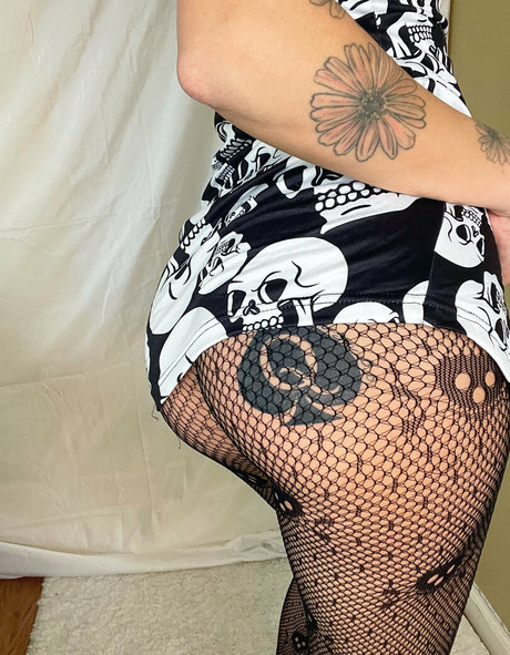 ビキニプリンセスオンリーファンズ 無料エロ 写真