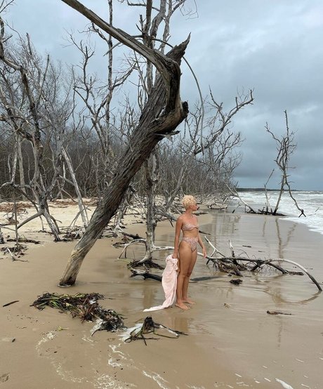 Bruna Linzmeyer プロフィール写真